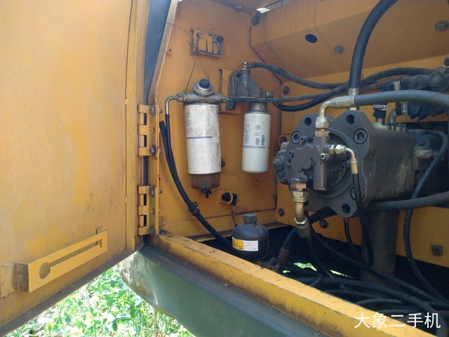 沃尔沃 EC210B 挖掘机