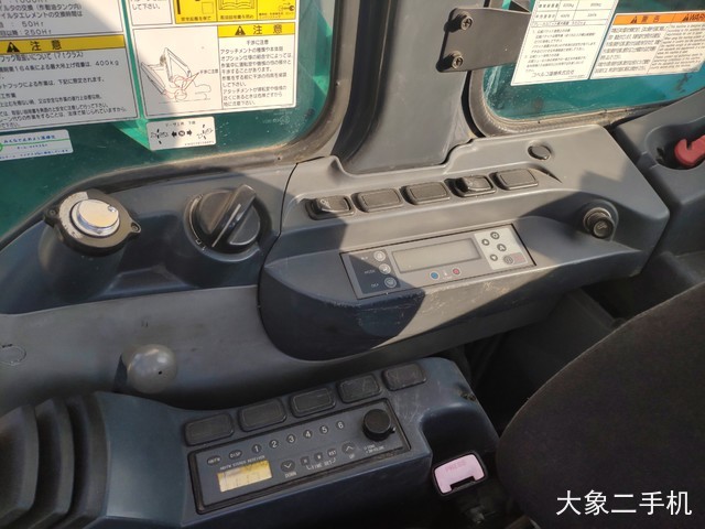 神钢 SK70SR-2 挖掘机