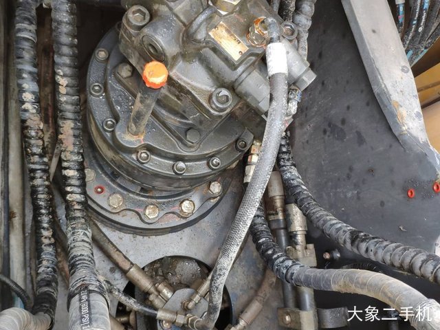 徐工 XE200D 挖掘机