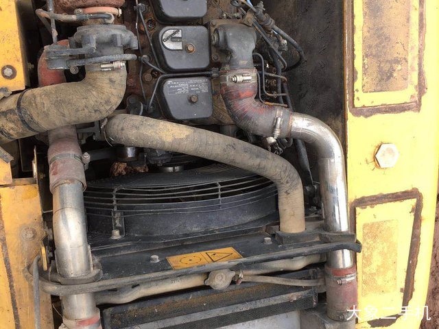 徐工 XE150D 挖掘机