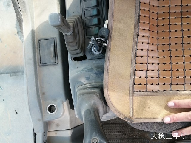 龙工 LG6060D 挖掘机