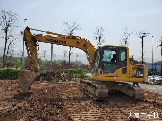 小松 PC130-8M0 挖掘机