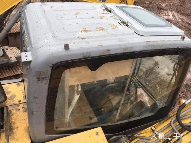 徐工 XE135B 挖掘机