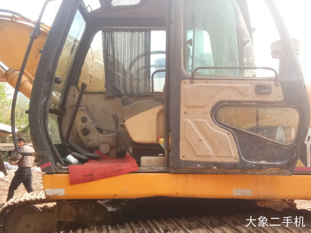 龙工 LG6215 挖掘机