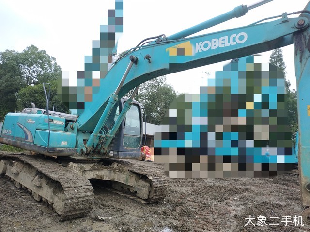 神钢 SK210LC-8 挖掘机