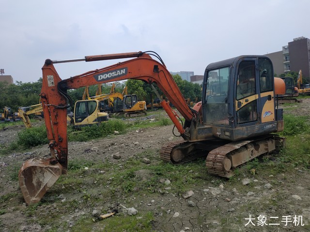 斗山 DH60-7 挖掘机
