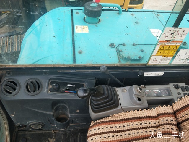 神钢 SK60-C 挖掘机