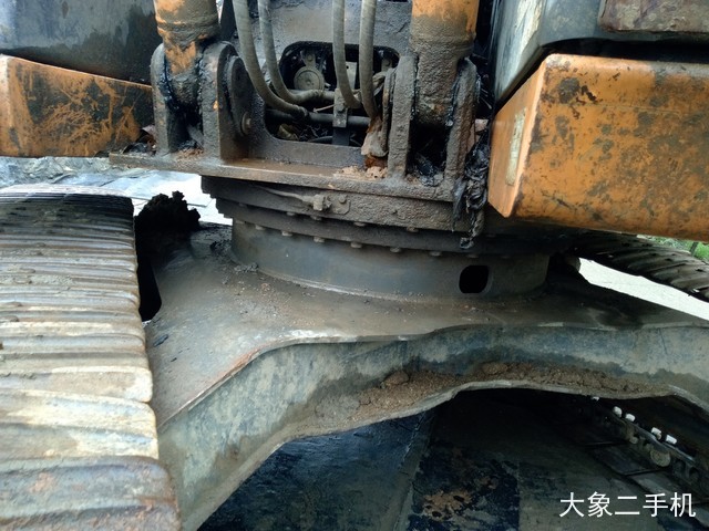 凯斯 CX130B 挖掘机