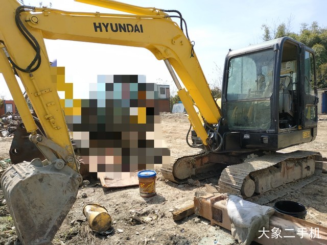 现代 R60-7 挖掘机