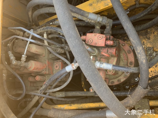 龙工 LG6225 挖掘机