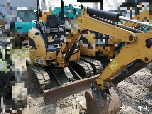 卡特彼勒 302 挖掘机