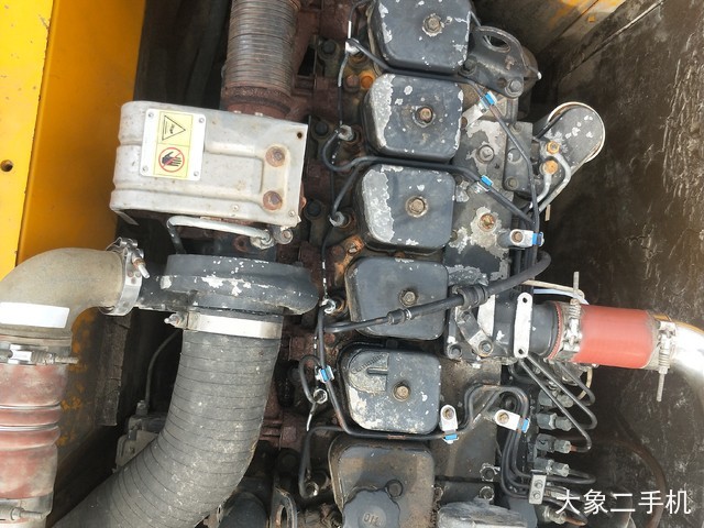 龙工 LG6225 挖掘机