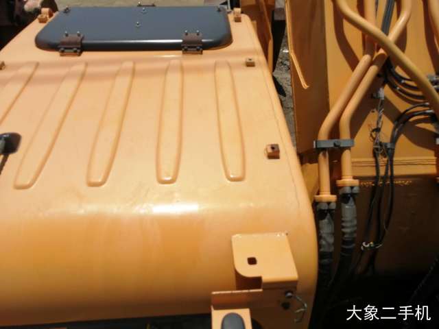 现代 R385LC-9T 挖掘机