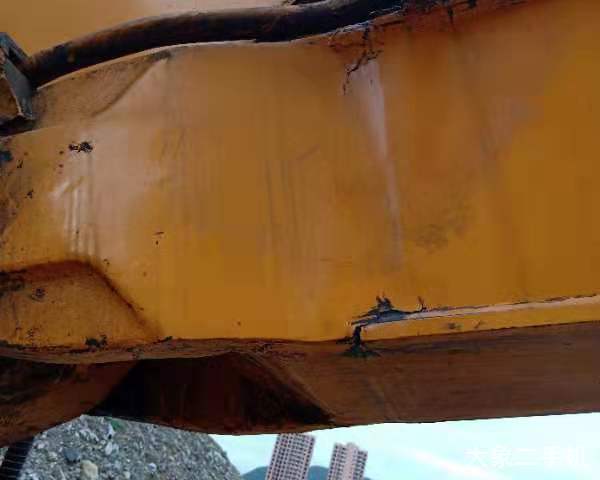 现代 R225LC-7 挖掘机