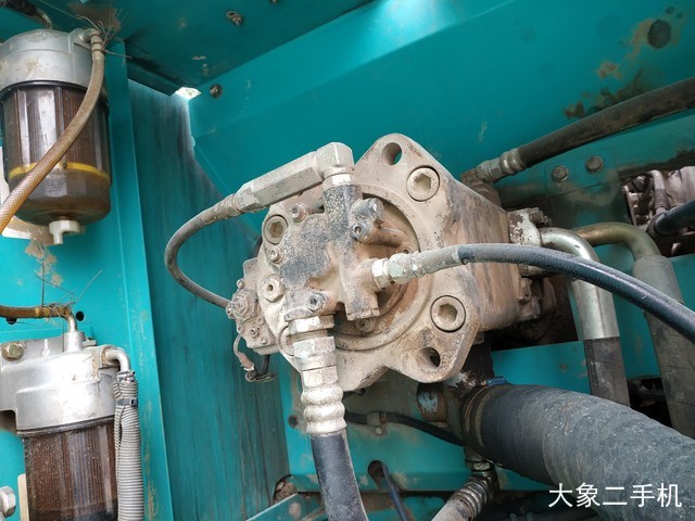 神钢 SK260LC-8 挖掘机