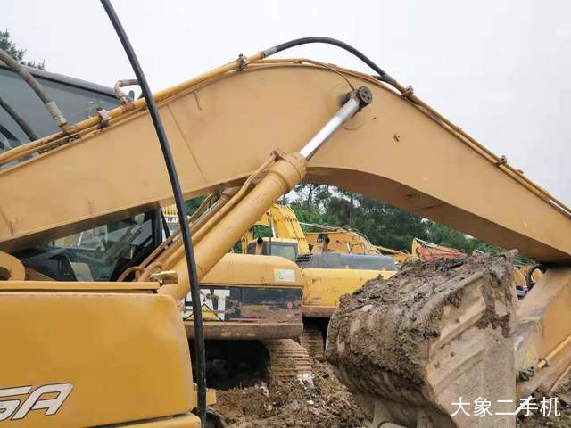 卡特彼勒 320C 挖掘机