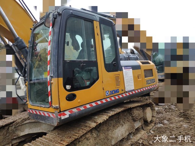 徐工 XE200D 挖掘机