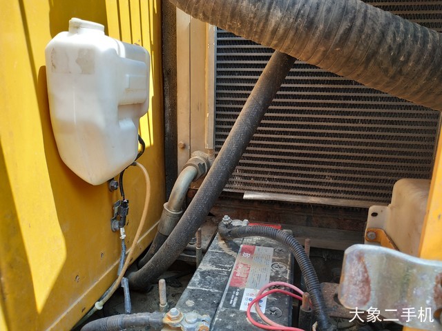 山重建机 JCM907D 挖掘机