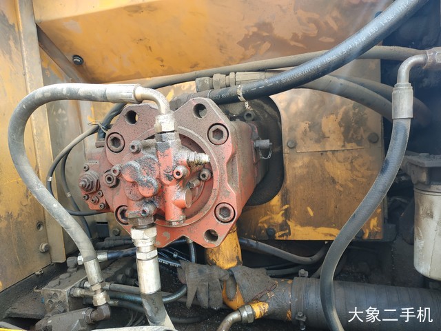 现代 R225LC-7 挖掘机