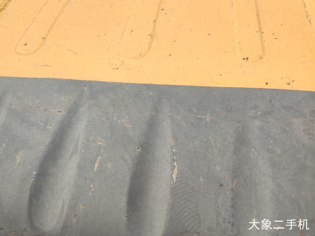 沃尔沃 EC210BLC 挖掘机