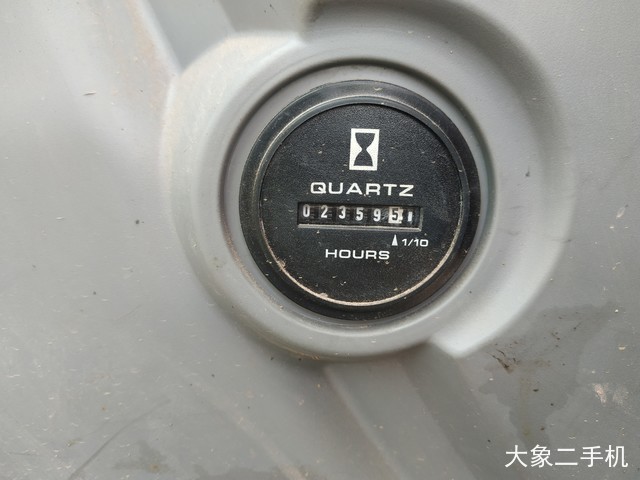 神钢 SK75-8 挖掘机