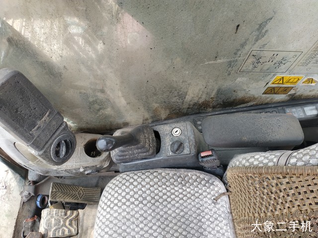 卡特彼勒 323DL 挖掘机