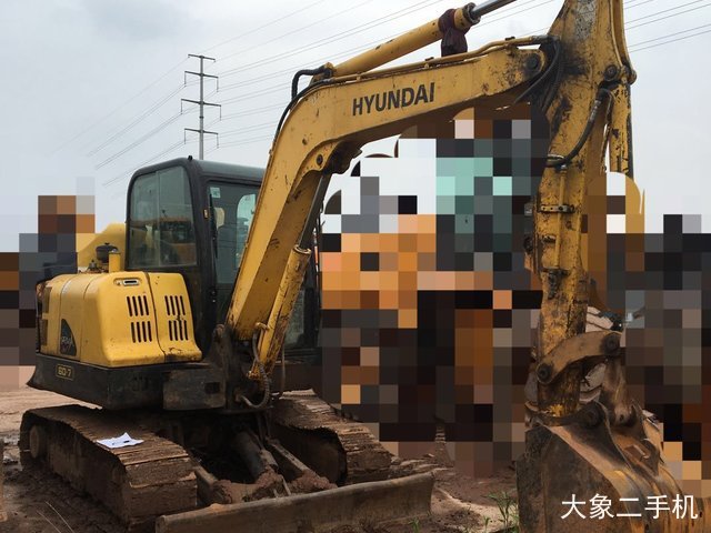 现代 R60-7 挖掘机