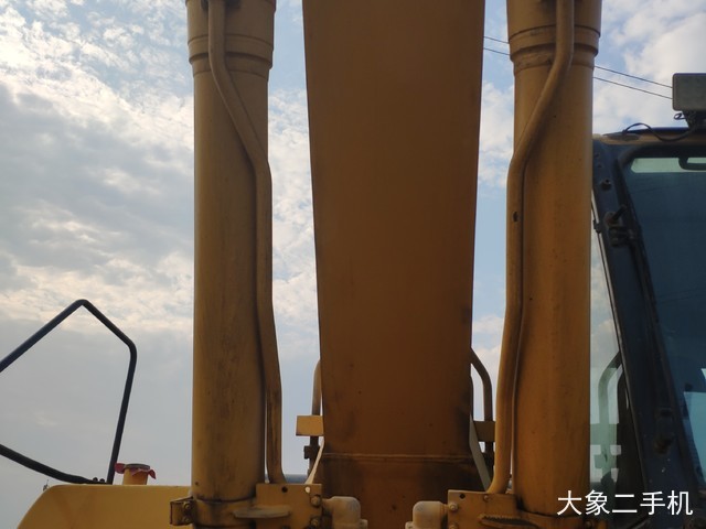 小松 PC300LC-8 挖掘机