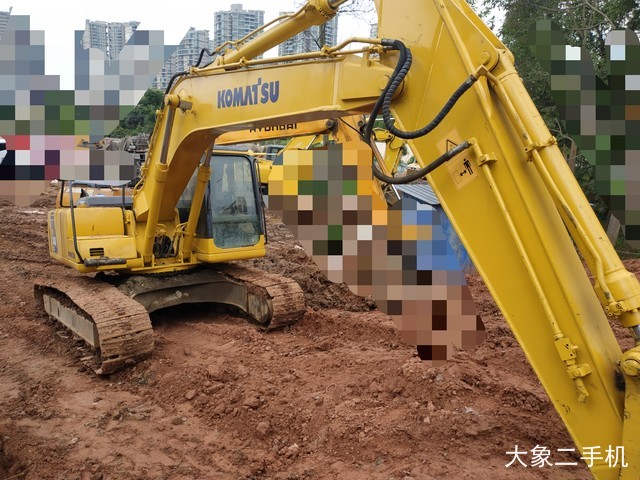 三一重工 SY215C-8 挖掘机