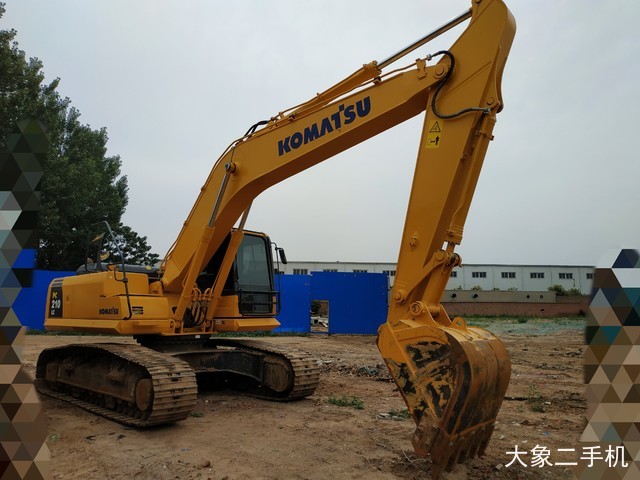 小松 PC210LC-8M0 挖掘机