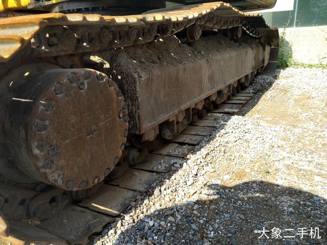 小松 PC240LC-8 挖掘机