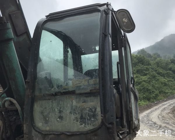 神钢 SK250LC-8 挖掘机