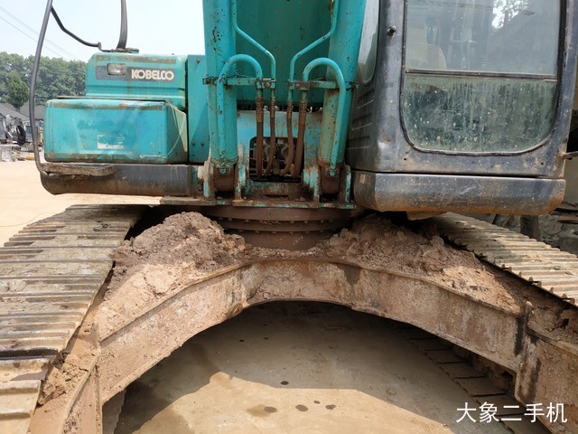 神钢 SK260LC-8 挖掘机