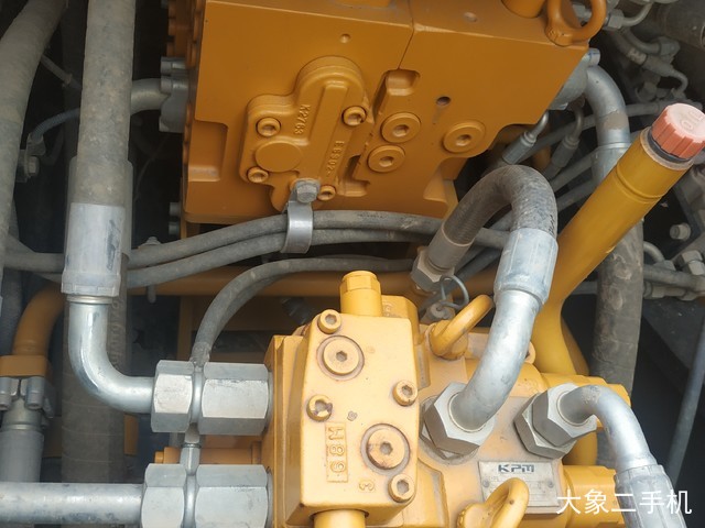 三一重工 SY215C-9 挖掘机