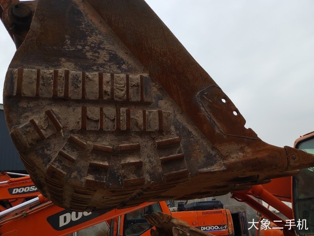 日立 ZX250LC-3 挖掘机