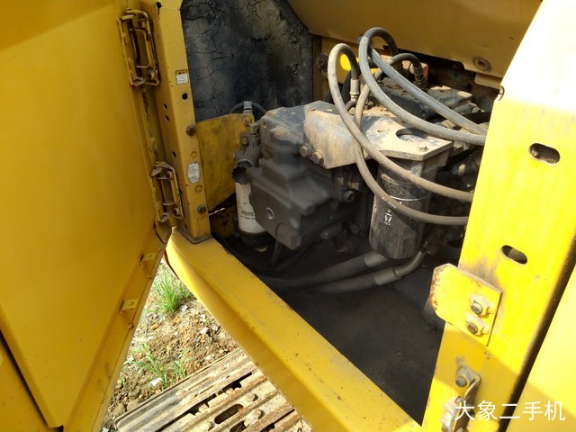 小松 PC240LC-8 挖掘机