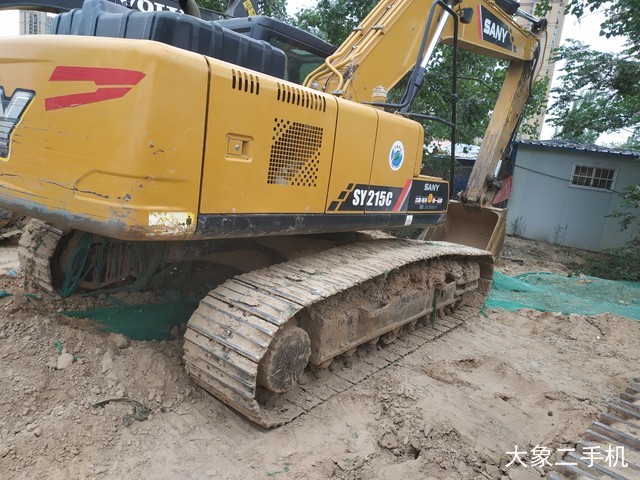 三一重工 SY215C 挖掘机