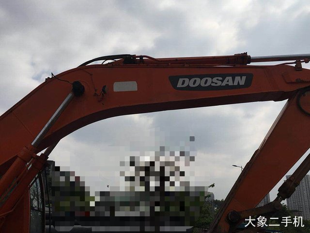 斗山 DH220LC-7 挖掘机