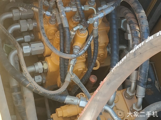 三一重工 SY135C-8 挖掘机