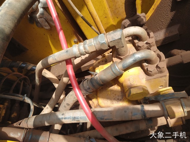 小松 PC240LC-8M0 挖掘机
