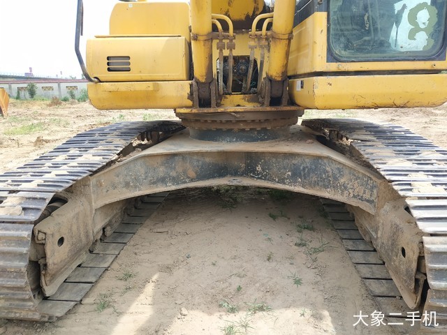 小松 PC200-8 挖掘机