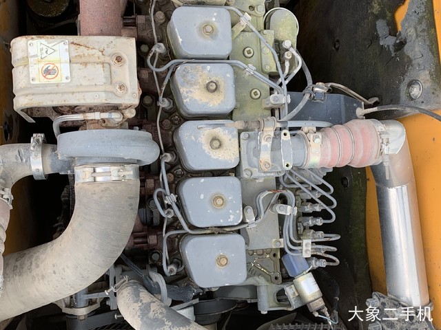 现代 R215-7C 挖掘机