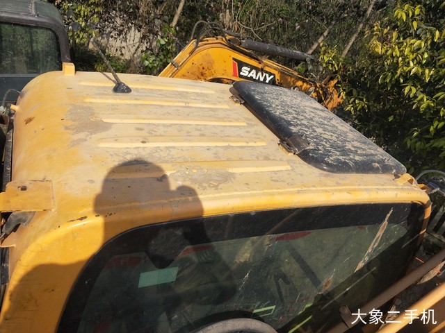 现代 R225LC-9 挖掘机