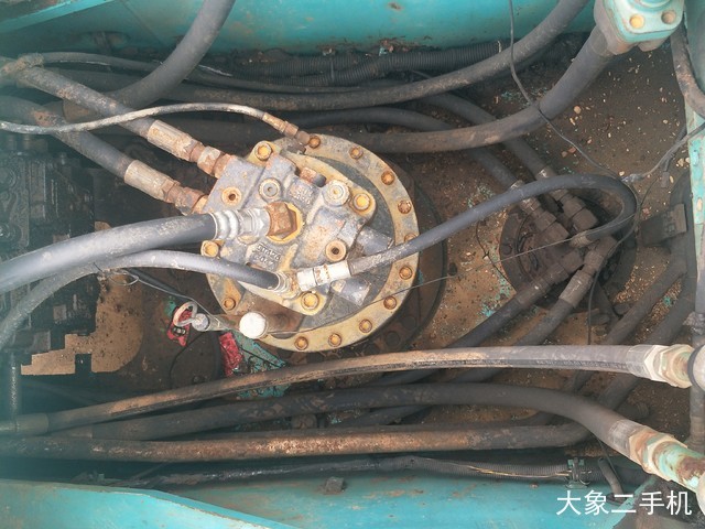 神钢 SK260LC-8 挖掘机