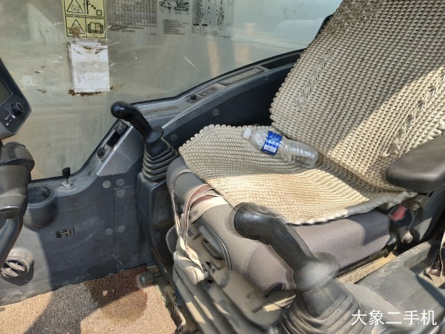 现代 R275LC-9T 挖掘机