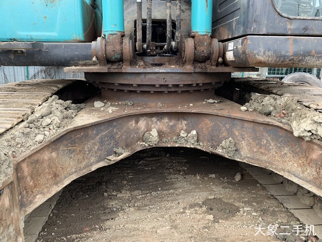 神钢 SK260LC-8 挖掘机