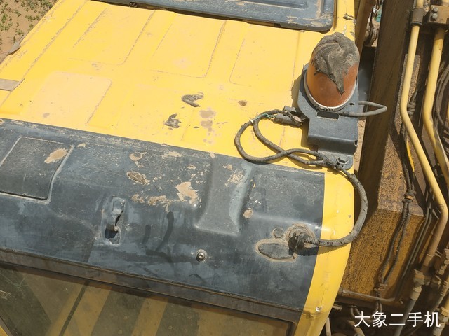 小松 PC200-8 挖掘机
