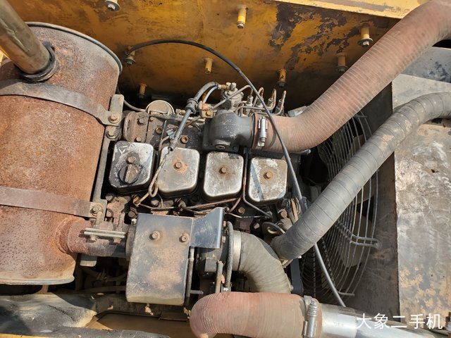 现代 R150LC-9 挖掘机