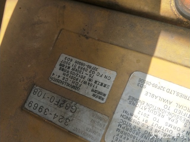 卡特彼勒 323DL 挖掘机