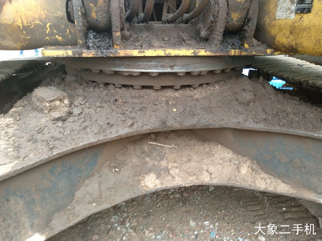 小松 PC240LC-8 挖掘机